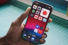 How to Hide App Icon Name on iPhone Home Screen Free [iOS 18]